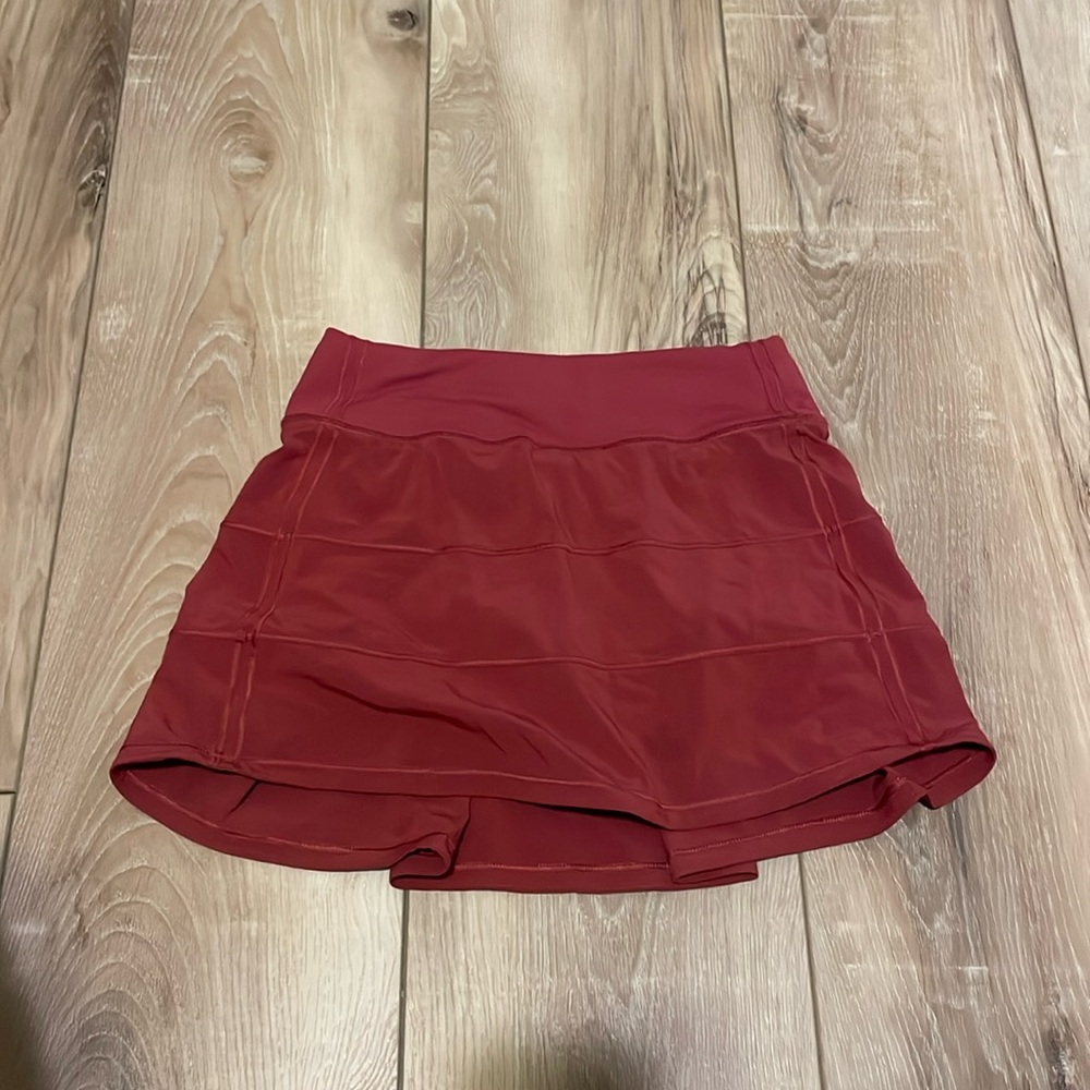 Lululemon size 4 pace rival skirt!